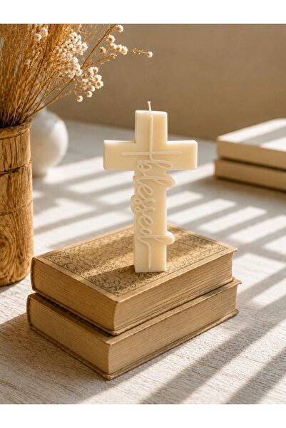Deluxe Studio Candle Lumânare de lux din ceară de soia în formă de cruce