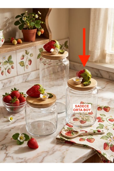 Kare Home Vacuum Sealed Medium Size Glass Jar with Bamboo Lid (800 ml) Strawberry Detail