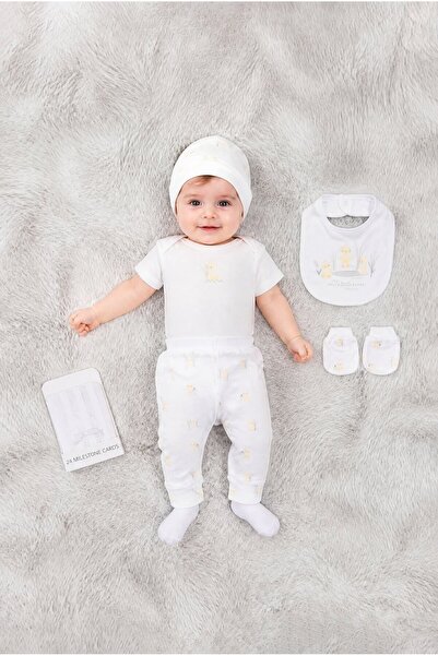 Rock A Bye Baby Boutique مجموعة هدايا معلقة مكونة من 6 قطع بطباعة جرافيك للفت...