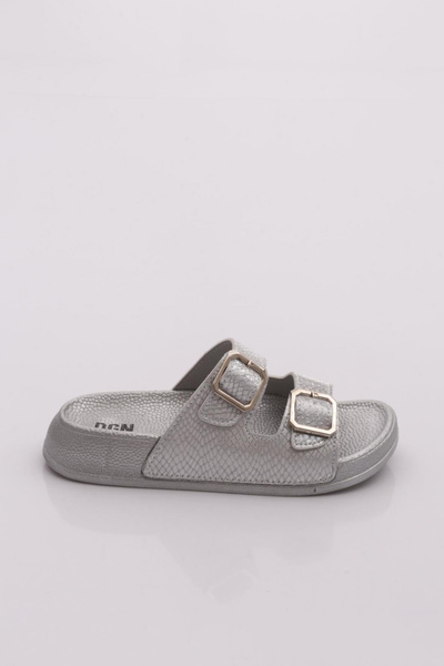 DGN 20061-022 Women's Slippers