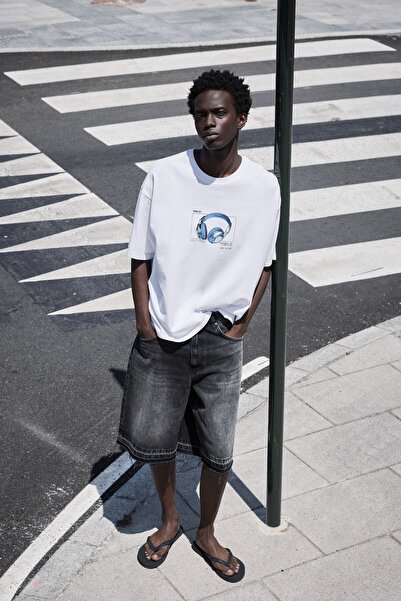 Pull & Bear Yıpratılmış paçalı skater bermuda