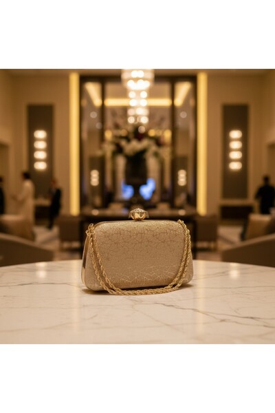Dilora Kadın Gold Dokulu Abiye Çanta Clutch Portföy Zincir Askılı Kristal Taş...