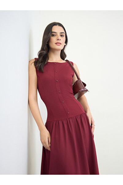 Styli Burgundy Sleeveless A-Line Maxi Dress