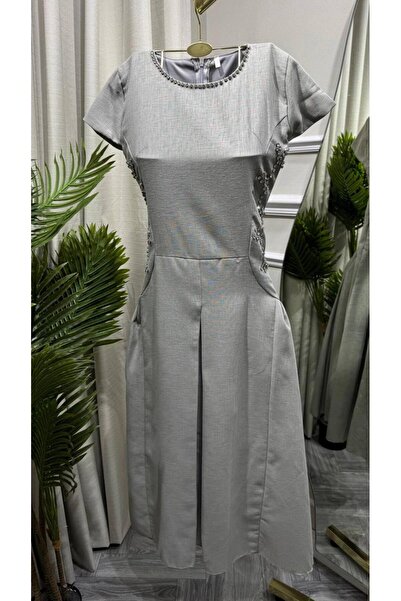 led style Midi Dress with Soft Side Embroidery