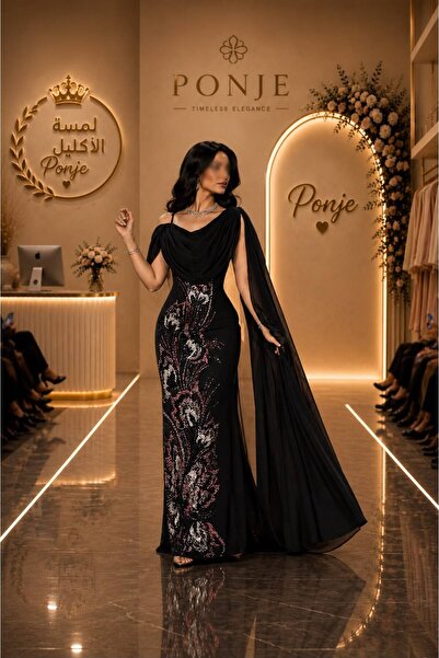 GENRE Dress