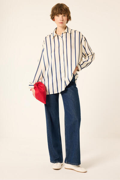 Touché Privé SATIN STRIPED SHIRT