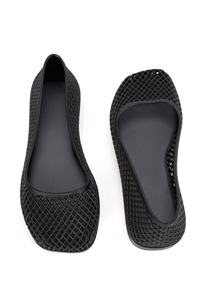 OZYO Ducie London Black Blunt Toe Ballet Flats