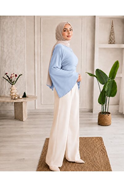unika boutique Ženska bluza sa širokim rukavima i kratkim krojem