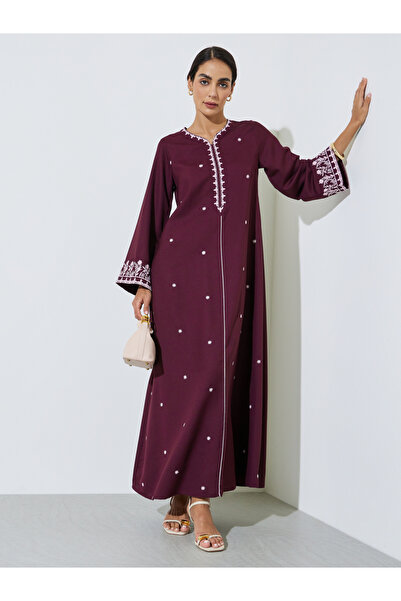 Amirah By Styli Burgundy Embroidered V Neck Jalabiya