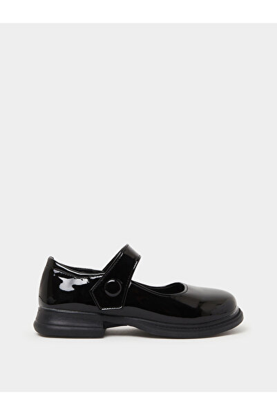 Styli Girls Patent Mary Jane Shoes with Button Detail