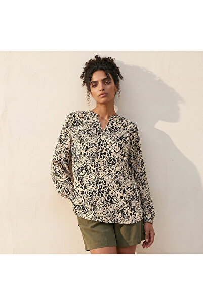 FAV V NECK WOVEN TOP PRINT