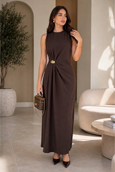 LADY SHOPPING Azelia Drapeli Dress with Gold Accessories