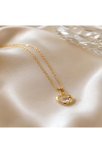 naturel glow Elegant Women's Necklace with Gold-Colored Heart Shape