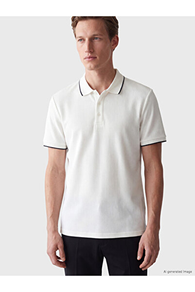 LC Waikiki Men's Textured T-Shirt with Turn-Down Roba Collar for Style Enthus...
