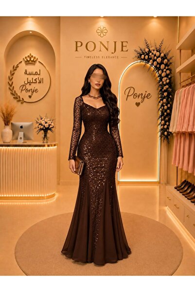 genric A Dress That Embodies the Pinnacle of Elegance with a Flowy Design Tha...