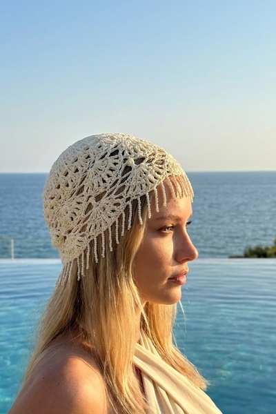 LAGRANZE Perla Women's Beaded Tassel Knitted Beanie