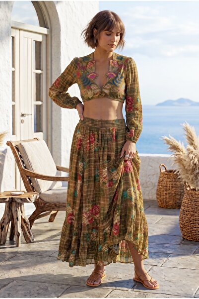 Chiccy Cinnamon Color V-Neck Balloon Sleeve Patterned Lined Embroidered Crop ...