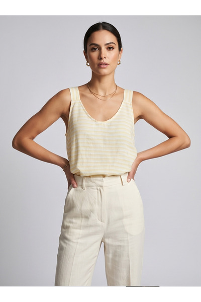 Herry Women's Soft Textured Waist Ruffle Crew Neck Sleeveless Blouse