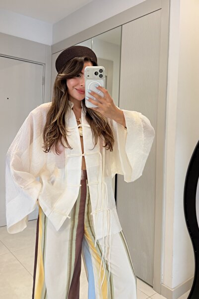 Gizem Ecemiş Polivian Ecru Tencel Chinese Buttoned Shirt