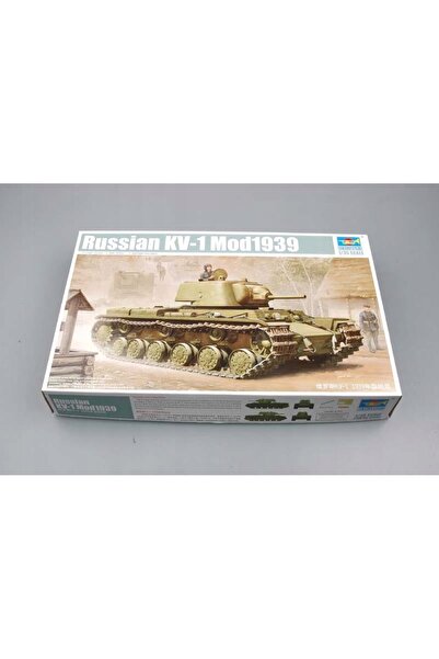 NO BRAND Trumpeter 01561 1:35 Kv-1 Mod. Model de tanc din 1939 pentru asamblare