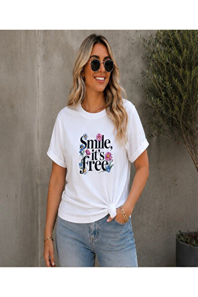 3S MODA تي شيرت نسائي كبير الحجم مطبوع عليه طباعة رقمية من Basic Smile