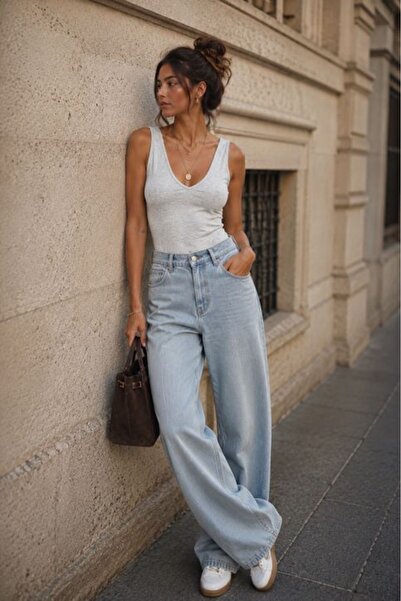 Moda Days Women's Gray V-Neck Ribbed Strap Crop Blouse with V-Cut Back and Pl...