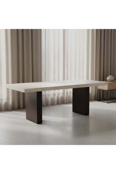 Ashley Furniture Westonfort Rectangular Dining Room Table