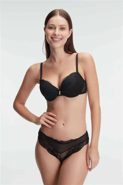 SS HOME CONCEPT Underwire Padded Padded Rhinestone Lace Bra and Slip Set