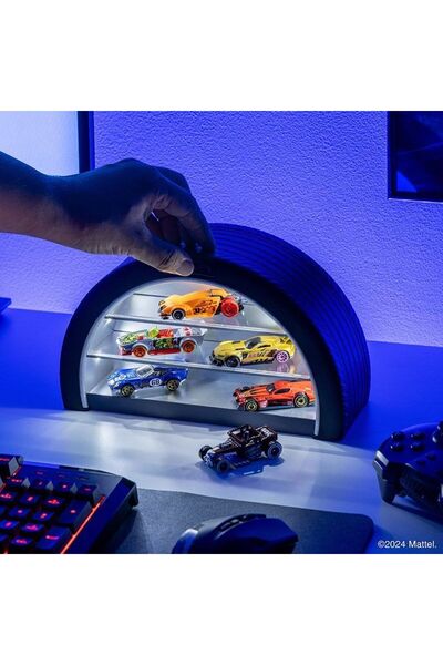 HOT WHEELS Lastik LED Lamba ve 8 Araçlık Sergileme Standı, Koleksiyon Araba S...