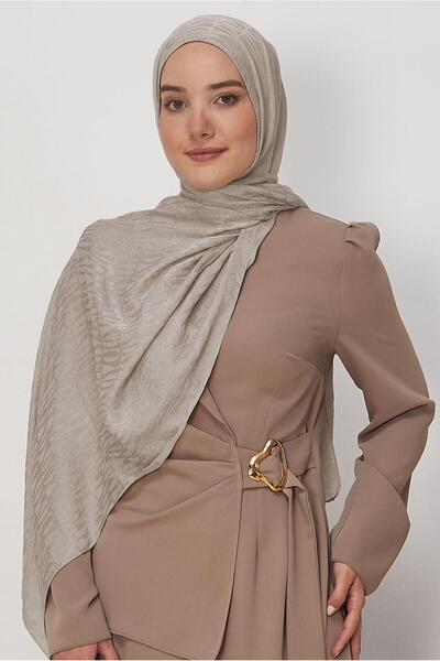 Alvina Jakar Shawl 8647