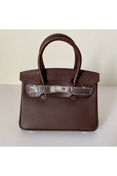 None Women's half-crooked Leather bag, size 20