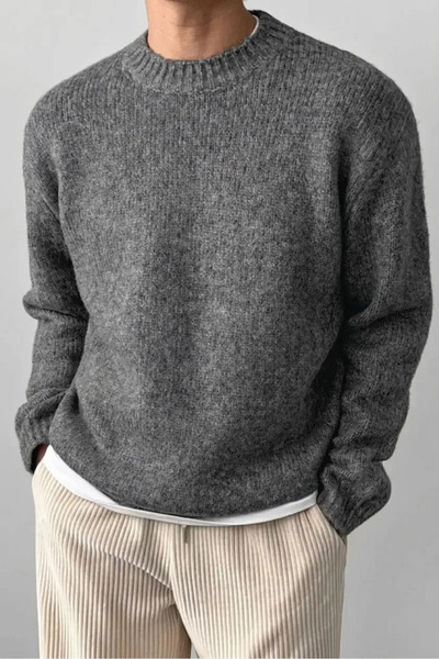 SERABLANKA Men's Oversize Turtleneck Knit Sweater – Comfortable Fit
