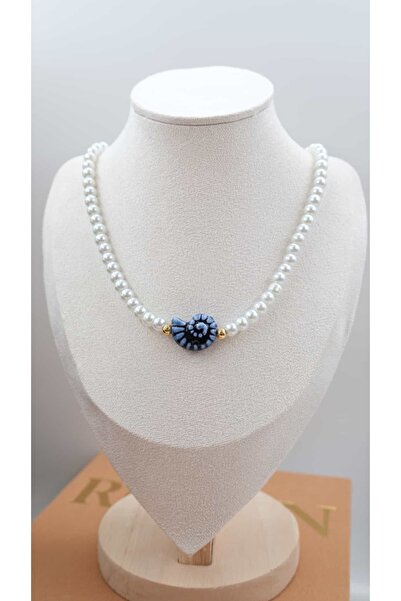 Jerie Blue Snail Detail Pearl Necklace