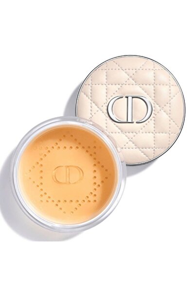 Dior Forever Loose Powder İnce Öğütülmüş formülü ciltle kusursuz şekilde bütü...
