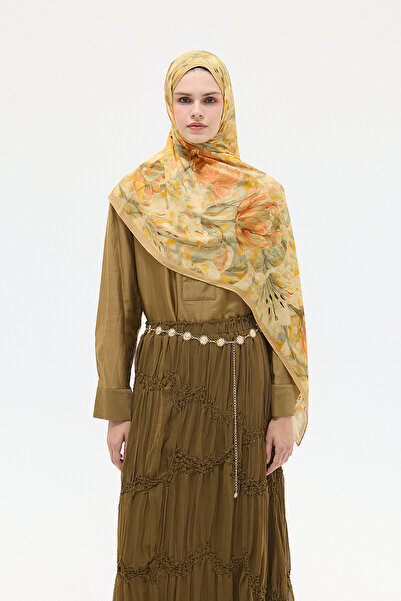 cs camellia scarf Шал Елора Рами - Цвят камел