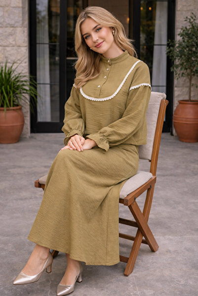 benguen 2078 Double Set with Knit Detail on the Collar Oil Green