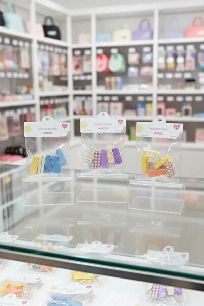 Miniso Lisanslı Çanta Serisi Saç Tokası Seti (5 Adet) – Çanta Figürlü & Eğlen...