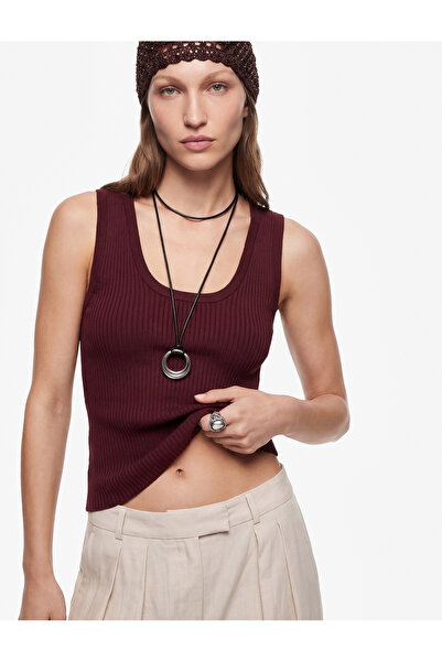 Koton X Melis Ağazat - Viscose Blended Sleeveless Textured U-Neck Knitwear Un...