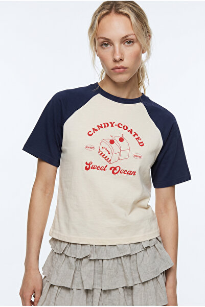 Quzu Raglan Sleeve Cake Slice Printed T-Shirt Beige