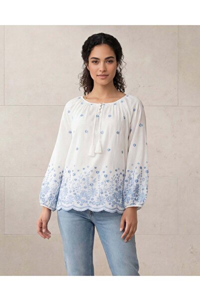 REDTAG بلوزة نسائية بيضاء مطبوع كاجوال