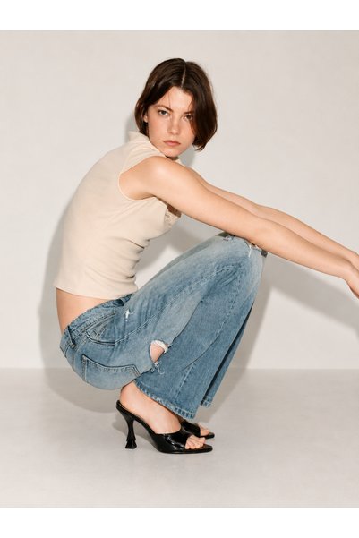 KM shoes Black Patent Leather Heeled Slippers with Minimal Stylish Design