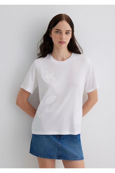 Mavi Weißes T-Shirt mit Stickerei-Detail, lockere Passform / bequemer Schnitt...
