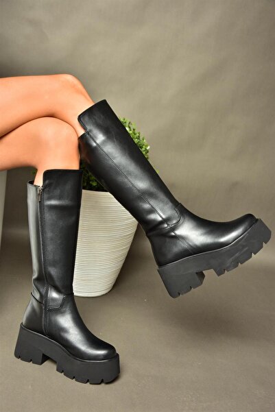 Fox Shoes R610132009 Μαύρες γυναικείες μπότες με χοντρή σόλα