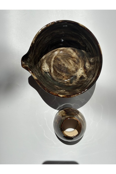 Begeli Ceramics and More Matcha Kase ve Whisk Tutucu (kahve)
