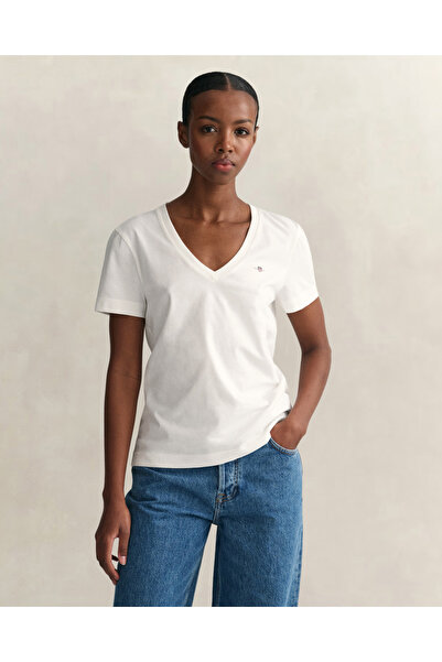 Gant Kadın Beyaz V Yaka Regular Fit Logolu T-Shirt