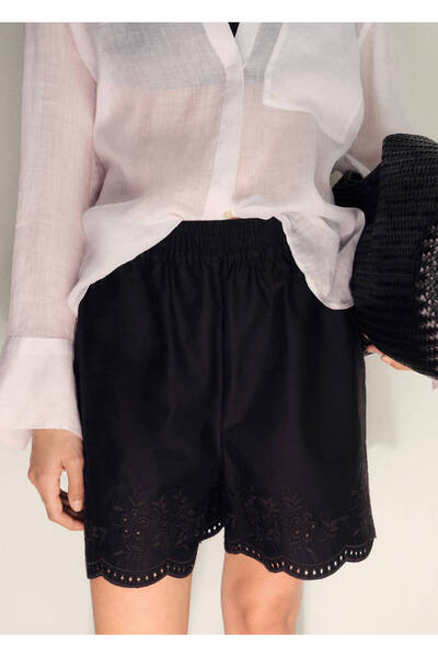 MANGO Woman Shorts of Satin with Embroidery