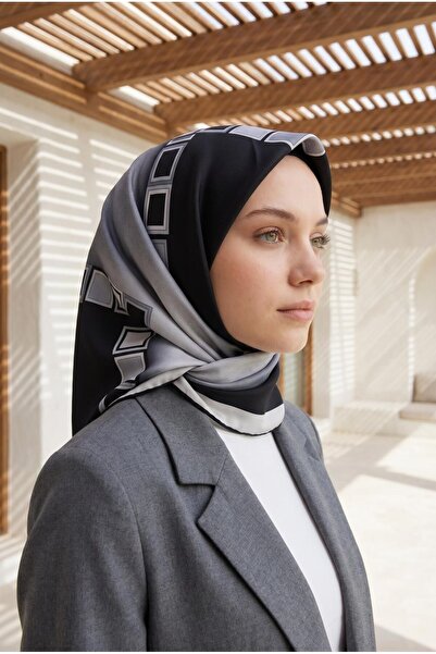 Vissona %100 Twill İpek Geometrik Desenli Siyah - Gri Renkli 90x90 Eşarp Diki...