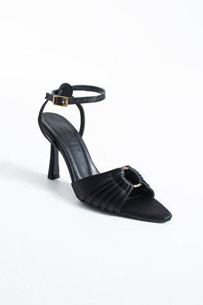 DUXAL SHOES Γυναικεία παπούτσια Dorothy με λεπτή γόβα και λεπτομέρεια από κορ...