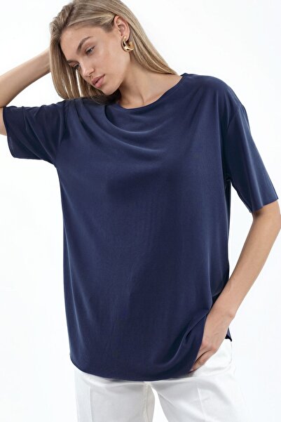 Hiccup Busem Relaxed Fit Crew Neck T-Shirt