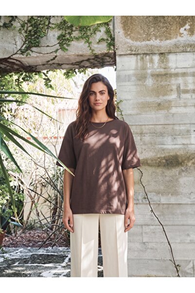 ONLOOX Bitter Brown Scuba Stretch Fabric Short Wide Sleeve Oversize T-Shirt w...